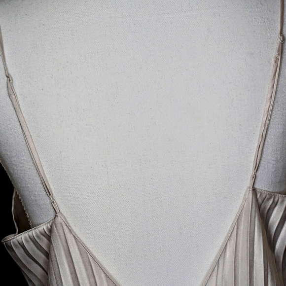 Cabernet Cream Robe - Picture 9 of 12